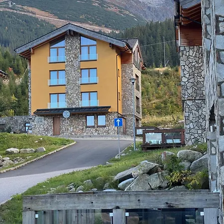 Апартаменты Breza - Jasna Centrum, Ski-in & Ski-out, Free Parking, Chopok View *
