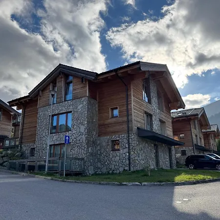 Breza - Jasna Centrum, Ski-in & Ski-out, Free Parking, Chopok View Апартаменты *